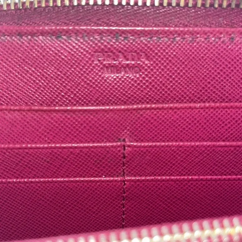 PRADA Saffiano Long‎ Zip Wallet